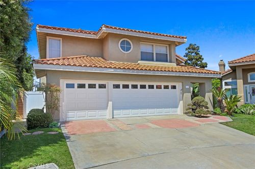 9221 Belcaro Dr, Huntington Beach, CA, 92646-6322 | Card Image