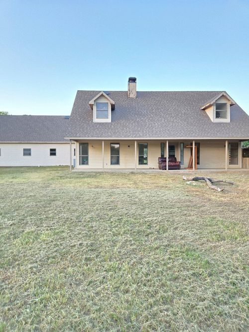 11528 Mustang Rd, Pilot Point, TX, 76258-7700 | Card Image