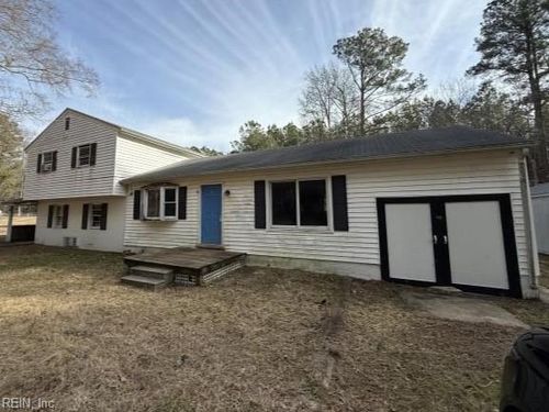 939 Coachpoint Rd, Hartfield, VA, 23071-2021 | Card Image