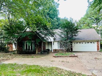 8332 Farmington Blvd, House other with 3 bedrooms, 3 bathrooms and null parking in Germantown TN | Image 1