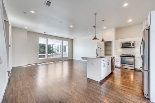 4929 Kilroy Dr, Dallas, TX, 75204-4642 | Card Image