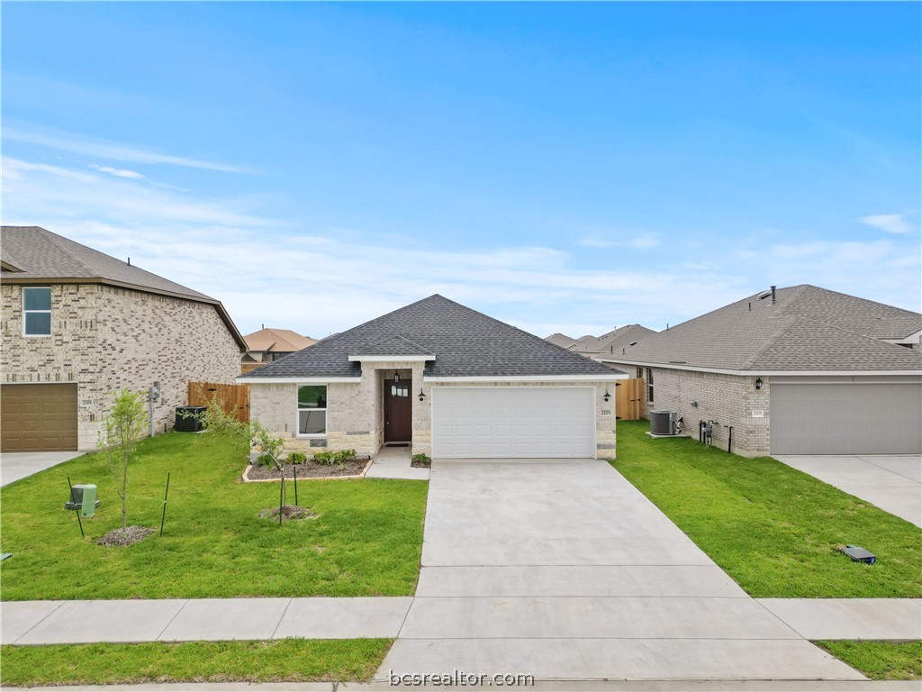 Spyglass Dr, Navasota, TX 77868