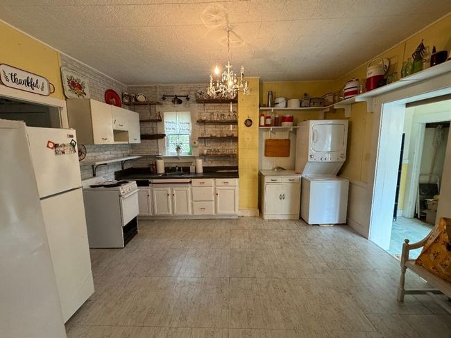 141 Cliff St., House other with 2 bedrooms, 1 bathrooms and null parking in Fries VA | Image 12