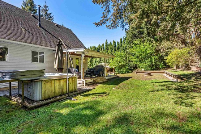 8060 Philbert Street, House other with 3 bedrooms, 1 bathrooms and 8 parking in Mission BC | Image 39