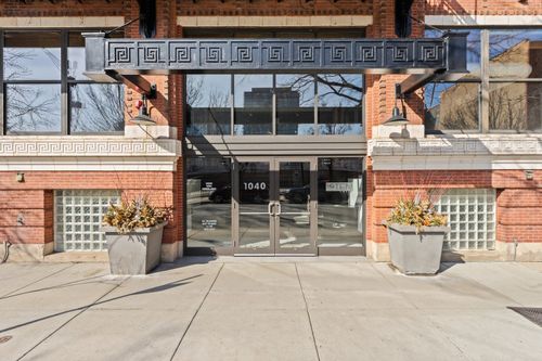 122-1040 Adams St, Chicago, IL, 60607-2999 | Card Image