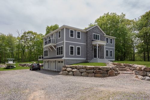 3 Toronto Ave, Gloucester, MA, 01930-4421 | Card Image
