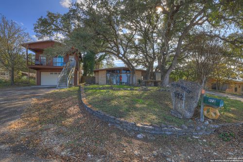 972 Hill Top Dr, Canyon Lake, TX, 78133 | Card Image