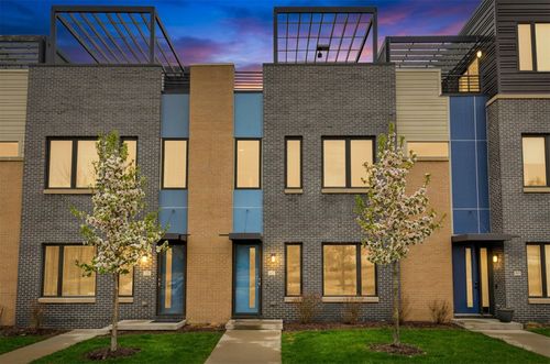 121 E Center St, Des Moines, IA, 50309-1869 | Card Image