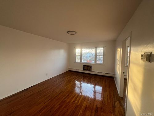 547 Eldert Ln, Brooklyn, NY, 11208-3335 | Card Image