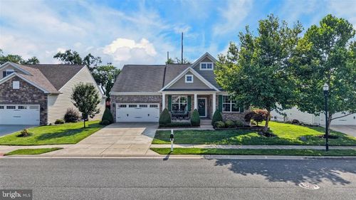 239 Silky Dogwood Ln, MIDDLETOWN, DE, 19709-8690 | Card Image