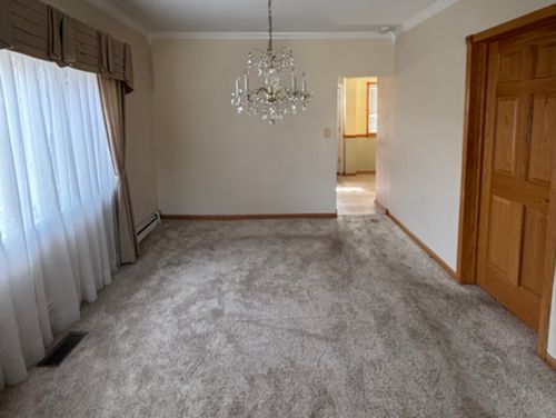 5831 W 89th St, Oak Lawn, IL, 60453-1223 | Card Image