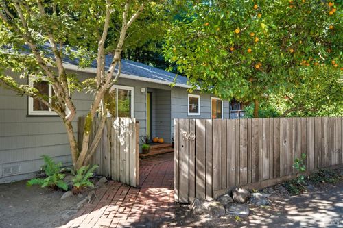 39 Bridge Rd, Larkspur, CA, 94939-2110 | Card Image