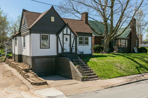 209 E Pleasant Street, Davenport, IA, 52803 | Card Image