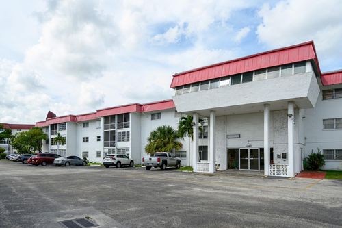 apt-101-2060 Nw 48th Ter, Lauderhill, FL, 33313-4103 | Card Image