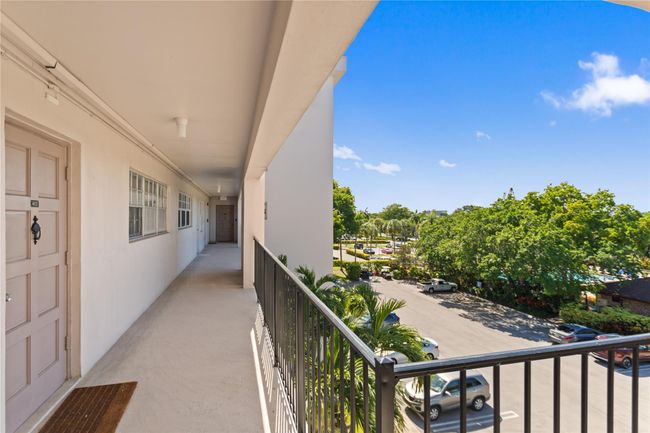 APT-403 - 3000 N Palm Aire Dr, Condo with 2 bedrooms, 2 bathrooms and null parking in Pompano Beach FL | Image 8