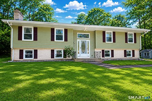 49 Preston Dr, Meriden, CT, 06450-3592 | Card Image