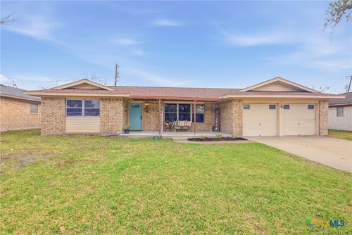 2002 Mission Dr, Victoria, TX, 77901-3166 | Card Image