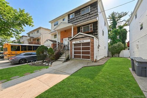 1132 E 72nd St, Brooklyn, NY, 11234-5408 | Card Image