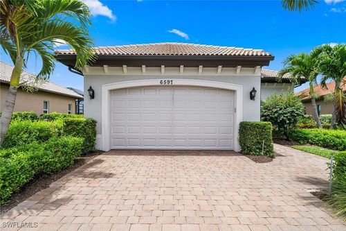 6597 Caldecott Dr, NAPLES, FL, 34113-3196 | Card Image