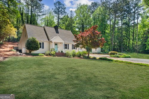 21 Hawthorne Dr, Newnan, GA, 30263-3107 | Card Image