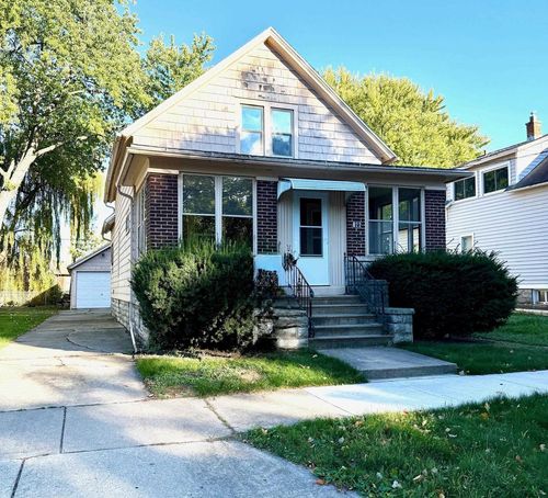 822 Oak Street, OSHKOSH, WI, 54901 | Card Image