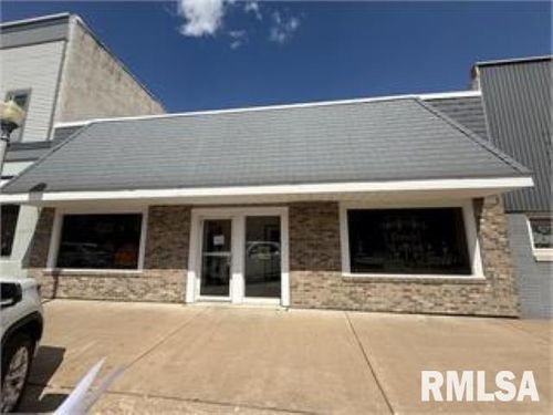 123 & 125 W 4th Street, Wilton, IA, 52778 | Card Image