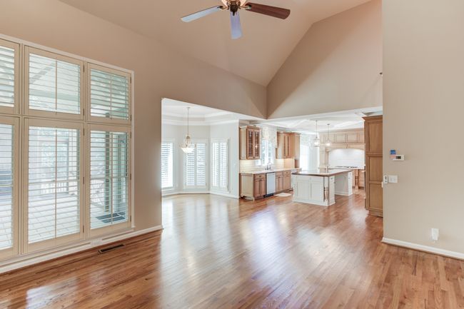915 Circassian Ct, House other with 5 bedrooms, 5 bathrooms and 2 parking in Johns Creek GA | Image 13