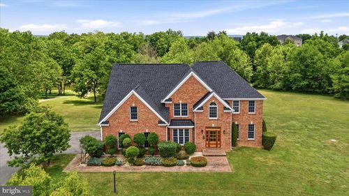 86 Eastland Dr, CHARLES TOWN, WV, 25414-2537 | Card Image