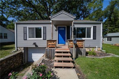 6120 Barton Avenue, House other with 3 bedrooms, 1 bathrooms and null parking in Shawnee KS | Image 1