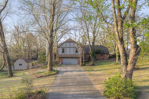 11784 Woodland Hill Dr, Choctaw, OK, 73020-8227 | Card Image