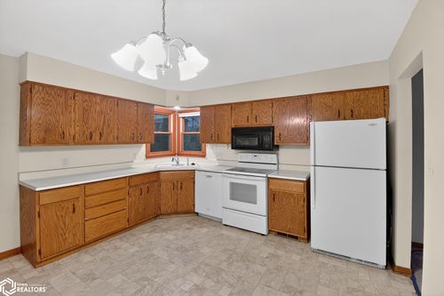 605 E 19th St, Atlantic, IA, 50022-2835 | Card Image