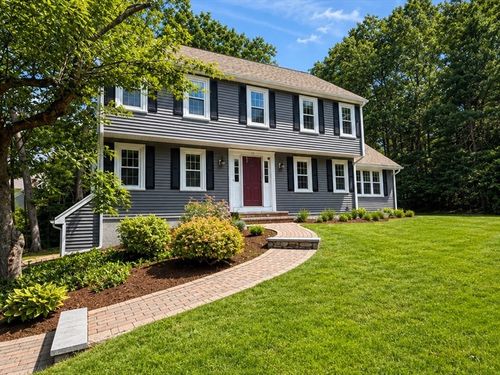 17 Hammer Hook Dr, Hanover, MA, 02339 | Card Image