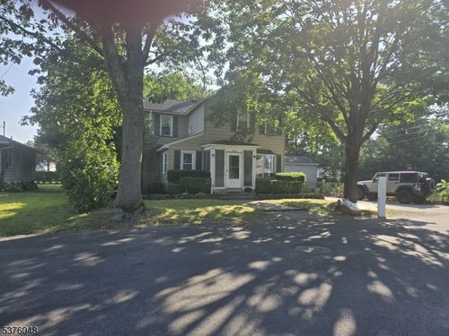 11 Sunset Ter, Succasunna, NJ, 07876-1714 | Card Image