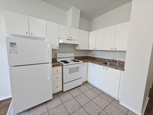 309-1801 Eglinton Ave W, York, ON, M6E2H8 | Card Image
