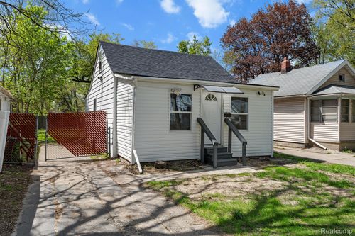 14875 Dolphin St, Detroit, MI, 48223-1834 | Card Image