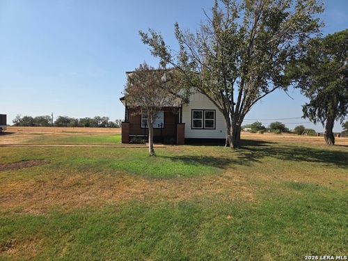 1348 Pittman Rd, Saint Hedwig, TX, 78152-9819 | Card Image