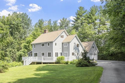 160 Stearns St, Carlisle, MA, 01741-1851 | Card Image