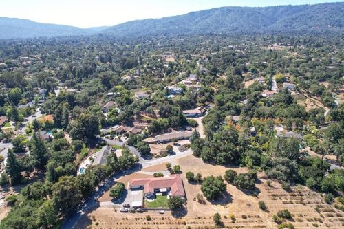 14001 Chester Ave, Saratoga, CA, 95070-5619 | Card Image