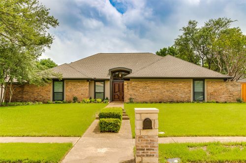 1135 Bull Run, Richardson, TX, 75080-1404 | Card Image