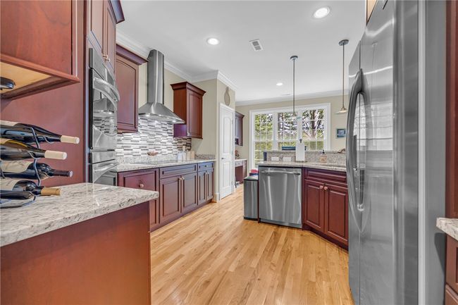 Kitchen | Image 11