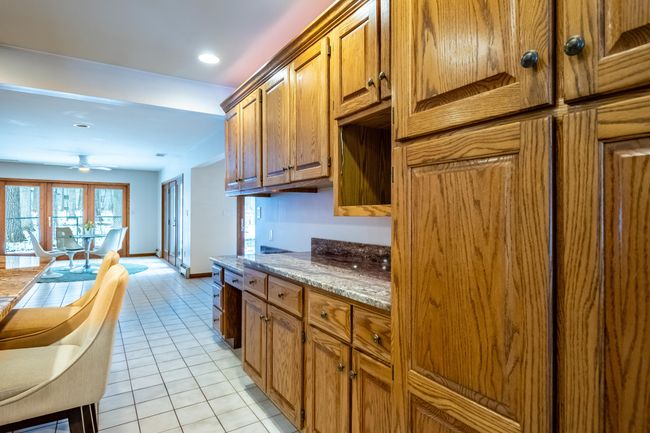 4352 Fenton Rd, House other with 4 bedrooms, 3 bathrooms and null parking in Hartland MI | Image 14