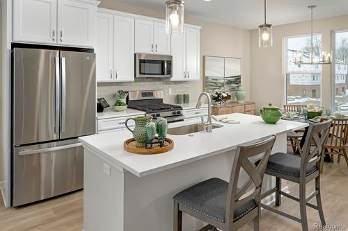44-56039 Madison Ln, New Hudson, MI, 48165-4500 | Card Image