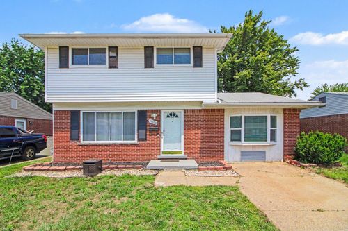 37700 Westvale St, Romulus, MI, 48174-4722 | Card Image