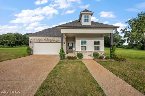 6251 Clover Ct, Walls, MS, 38680-1017 | Card Image