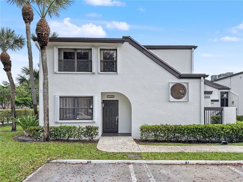 11200-11200 Taft St, Pembroke Pines, FL, 33026-2120 | Card Image