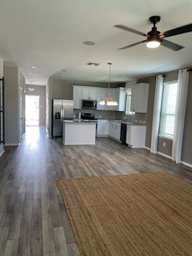 101 Pivot Dr, House other with 3 bedrooms, 2 bathrooms and 2 parking in Taylor TX | Image 7