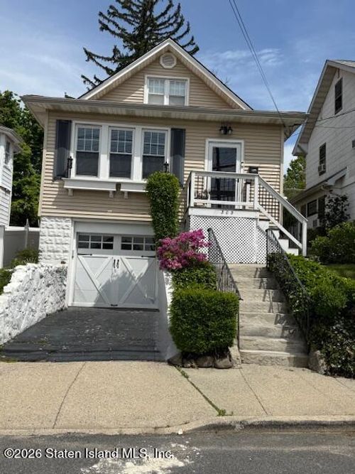 303 Davis Ave, Staten Island, NY, 10310-1552 | Card Image