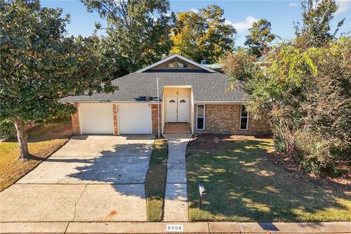 9508 Alhambra Ct, River Ridge, LA, 70123-2012 | Card Image
