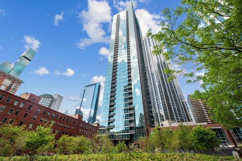 4606-505 N Mcclurg Ct, Chicago, IL, 60611-5433 | Card Image