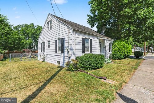 100 S Walnut St, MECHANICSBURG, PA, 17055-6524 | Card Image